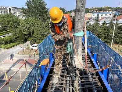 煙臺城市快速路山海路建設工程首榀蓋梁澆筑完成